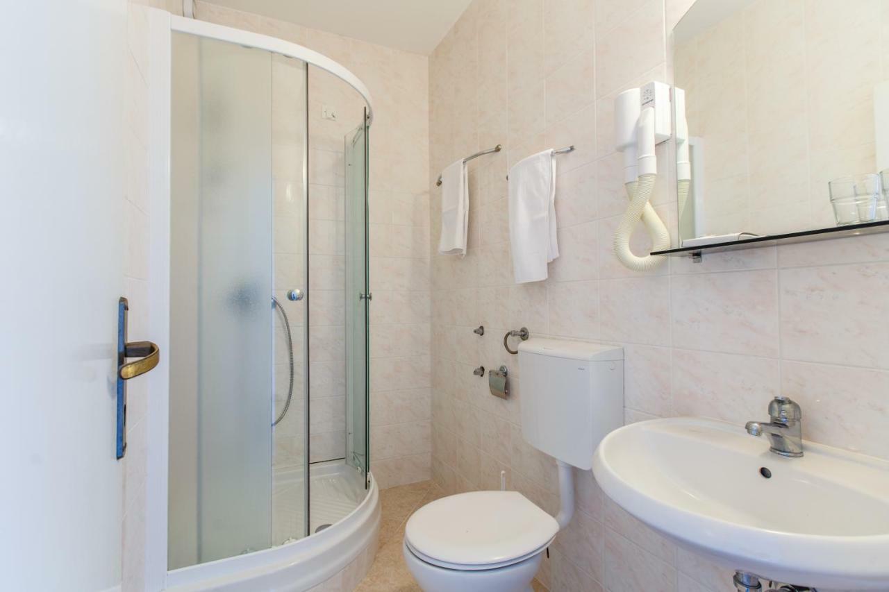 Rooms Split Stobreč Eksteriør bilde